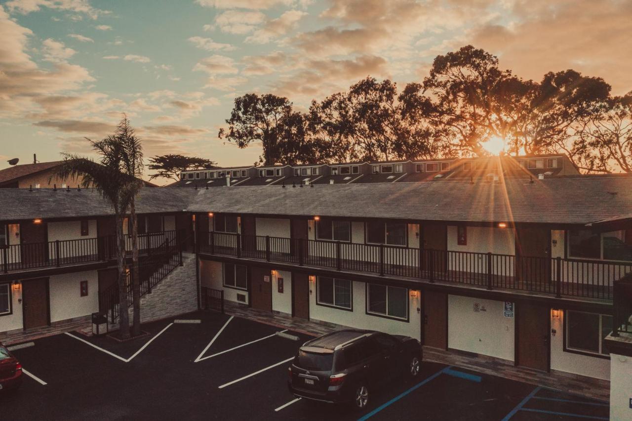 Blufftop Inn & Suites - Wharf/Restaurant District Morro Bay Exterior photo